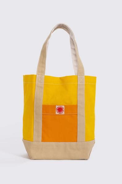 tote bag wiki.